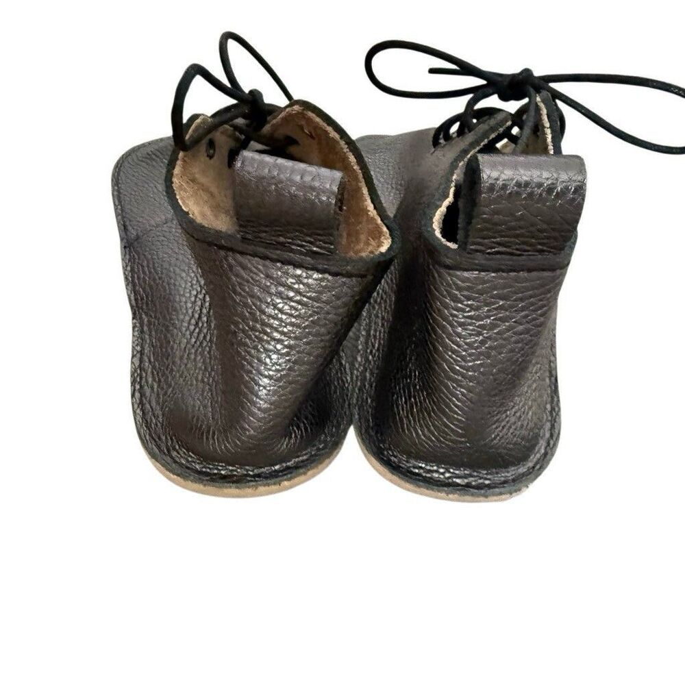 Everleigh Meadow Oxford Bootie Metallic Gray Size 8 Barefoot New - Picture 8 of 9